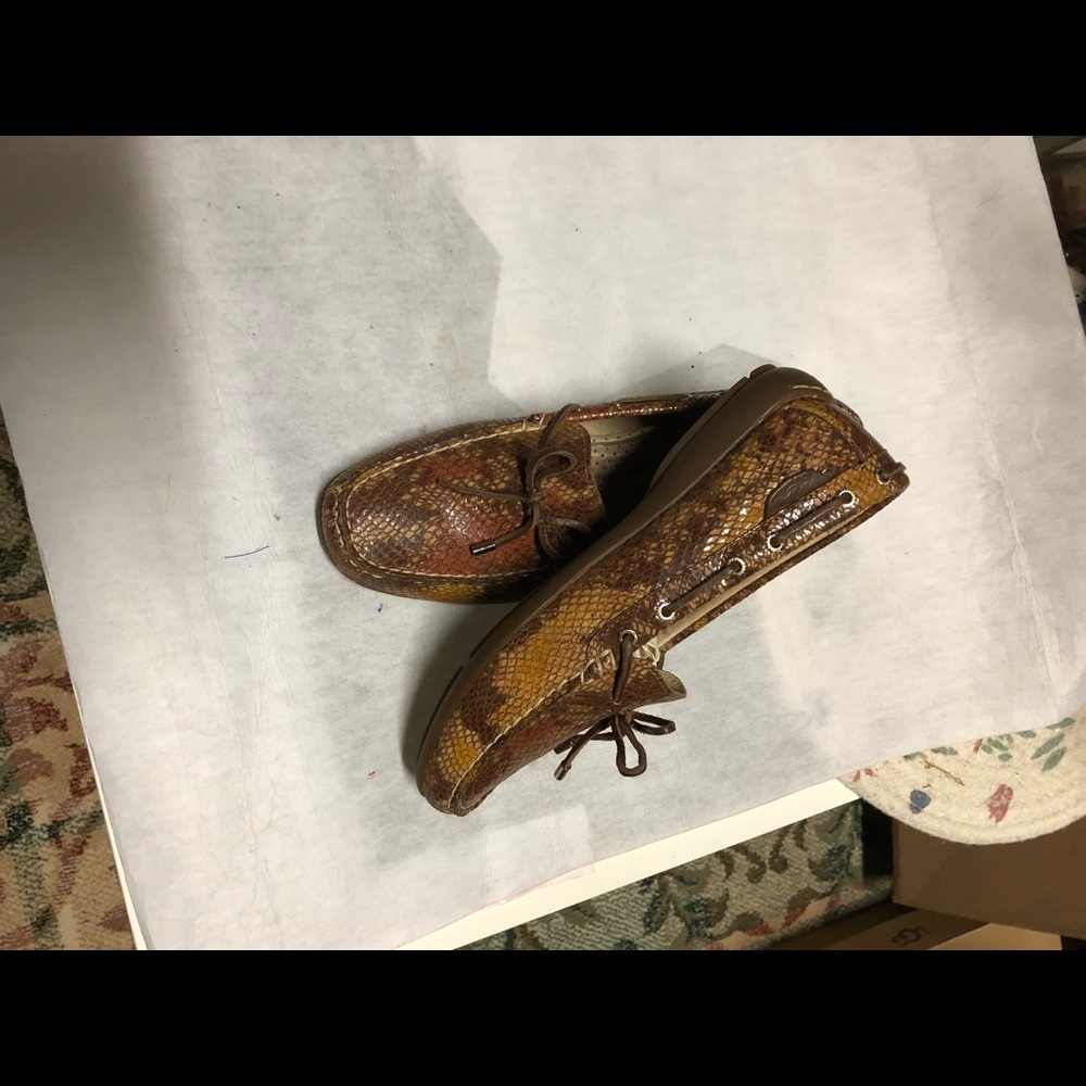 Shoes - Picture 2 of 2